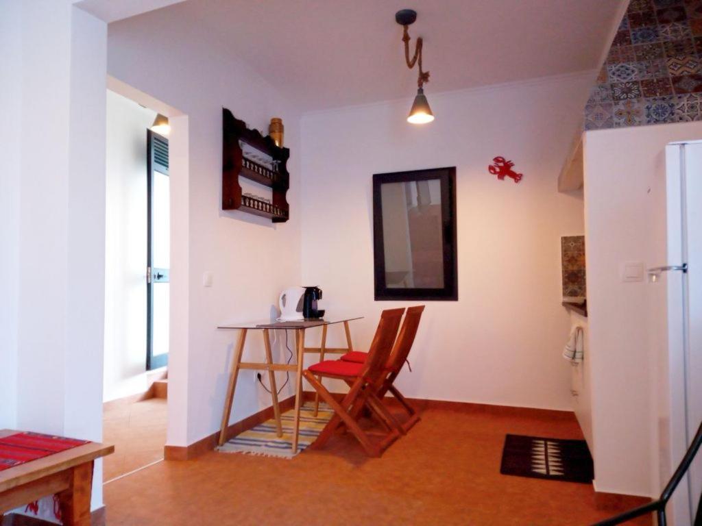 Appartamento Lazy Lizard By The Ocean Seixal  Esterno foto