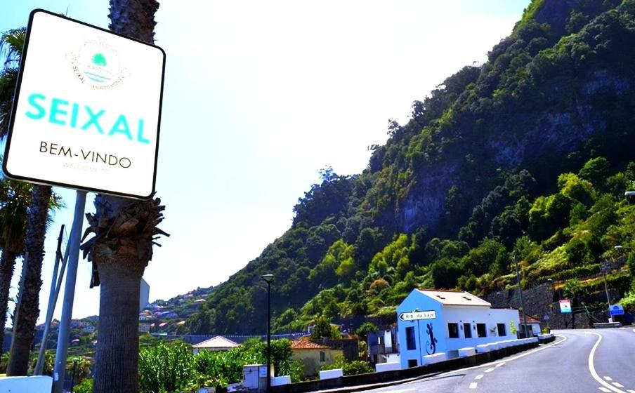Appartamento Lazy Lizard By The Ocean Seixal  Esterno foto