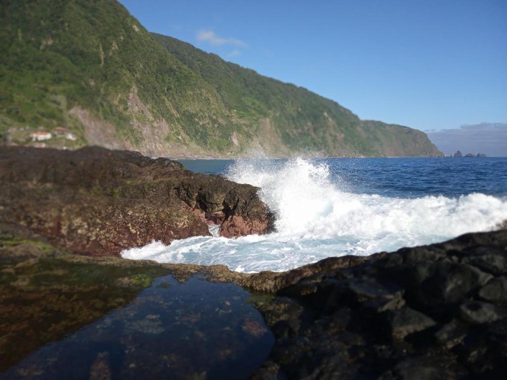 Appartamento Lazy Lizard By The Ocean Seixal  Esterno foto