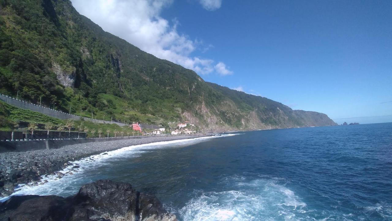 Appartamento Lazy Lizard By The Ocean Seixal  Esterno foto